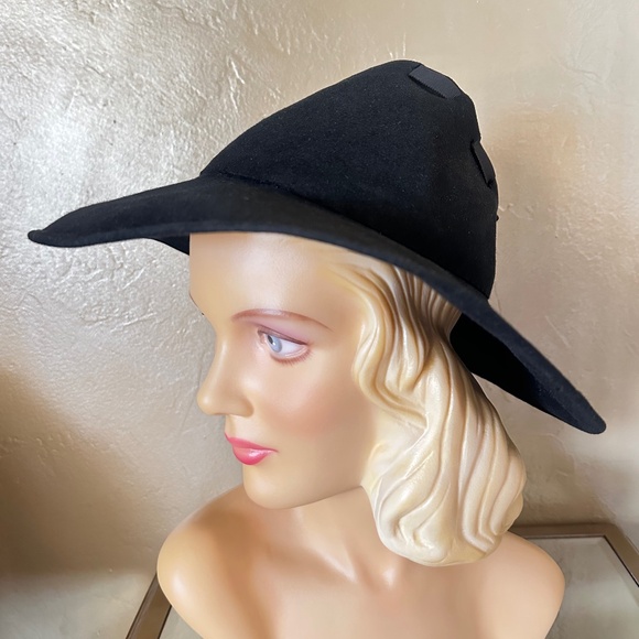 GRACEFUL 1940\'s BLACK FELT WIDE BRIM HAT + GROSGRAIN TRIM + CONICAL SHAPED CROWN main image 6